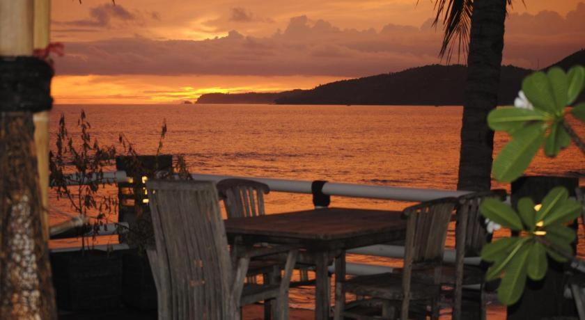 77 Sunset Plaza Otel Cisolok Dış mekan fotoğraf