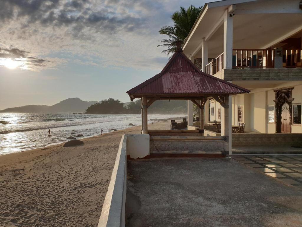 77 Sunset Plaza Otel Cisolok Dış mekan fotoğraf