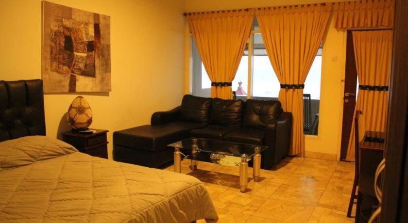 77 Sunset Plaza Otel Cisolok Dış mekan fotoğraf