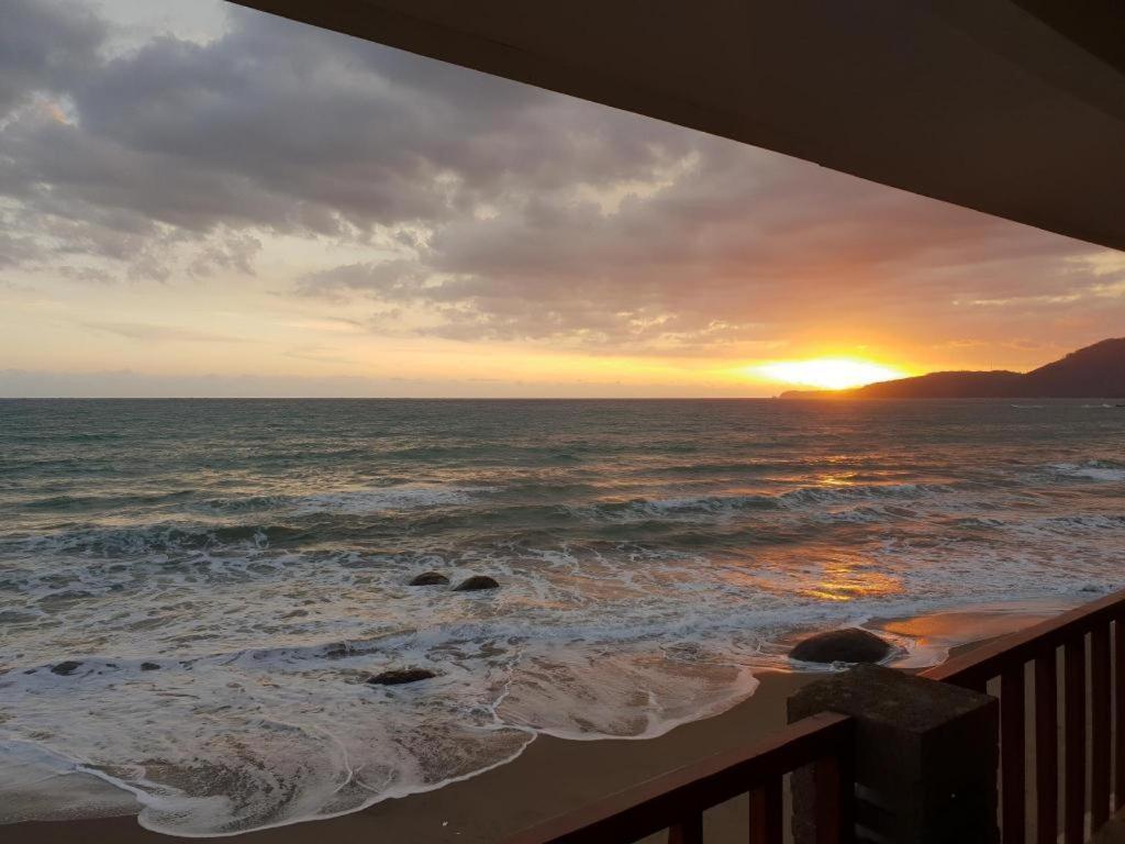 77 Sunset Plaza Otel Cisolok Dış mekan fotoğraf
